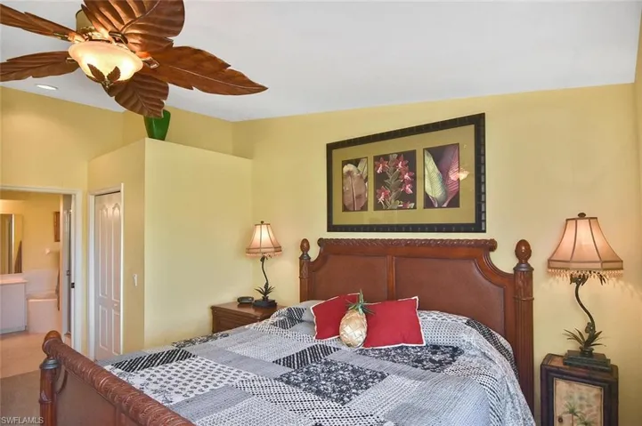 3870  SAWGRASS  WAY, Naples, FL 34112