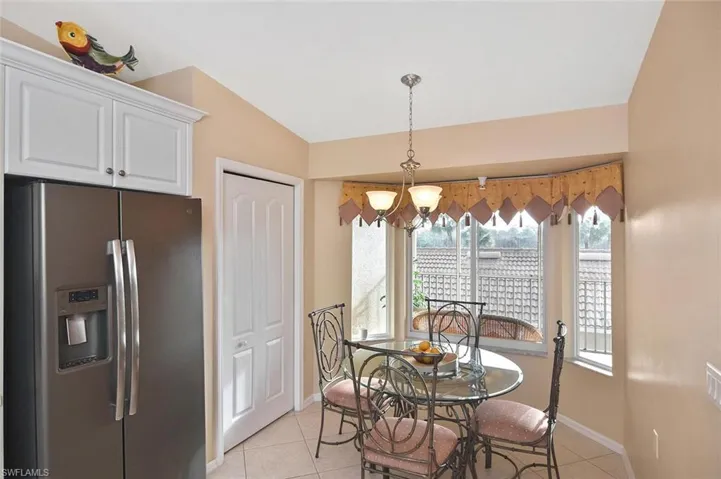 3870  SAWGRASS  WAY, Naples, FL 34112