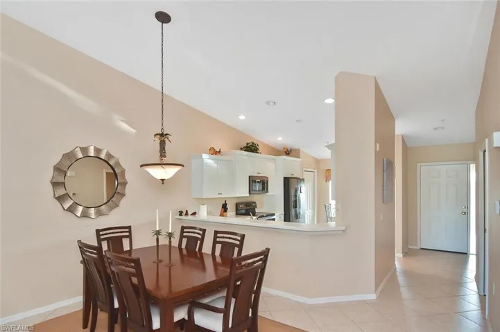 3870  SAWGRASS  WAY, Naples, FL 34112