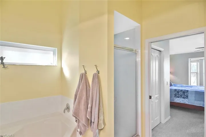 3870  SAWGRASS  WAY, Naples, FL 34112