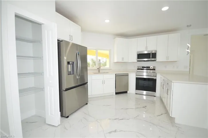 1132  Edelweiss E ST, Lehigh Acres, FL 33974