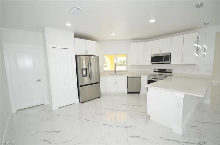 1132  Edelweiss E ST, Lehigh Acres, FL 33974