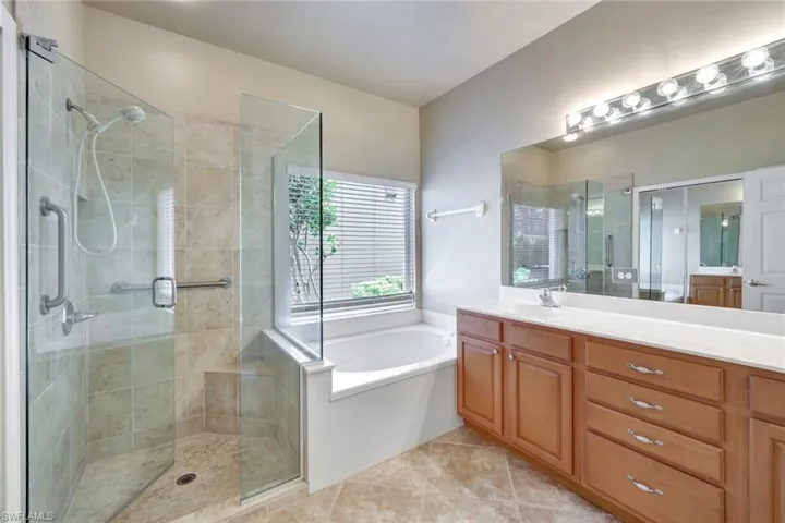 12894  Brynwood Preserve  LN, Naples, FL 34105