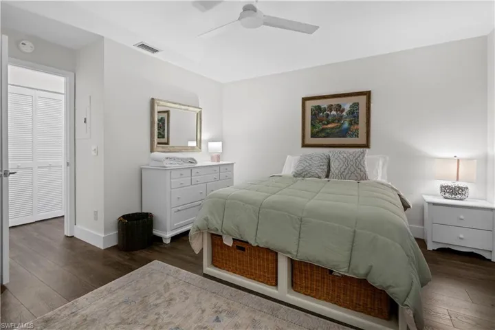 2711  Citrus Lake  DR, Naples, FL 34109