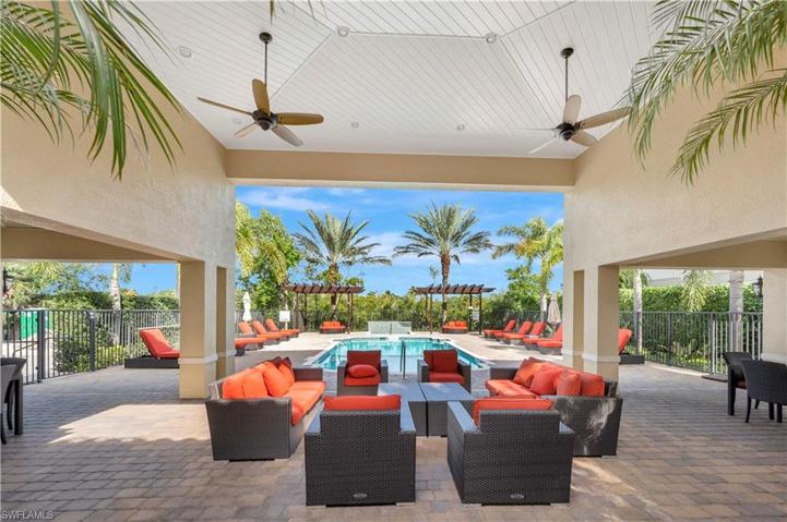 Regatta Landing Pool