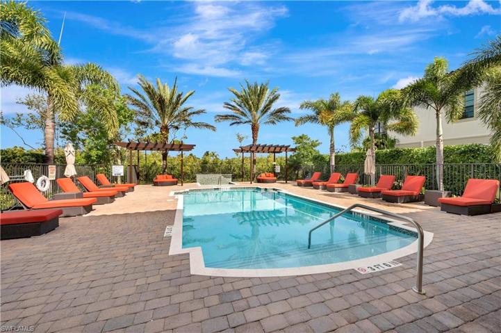 Regatta Landing Pool