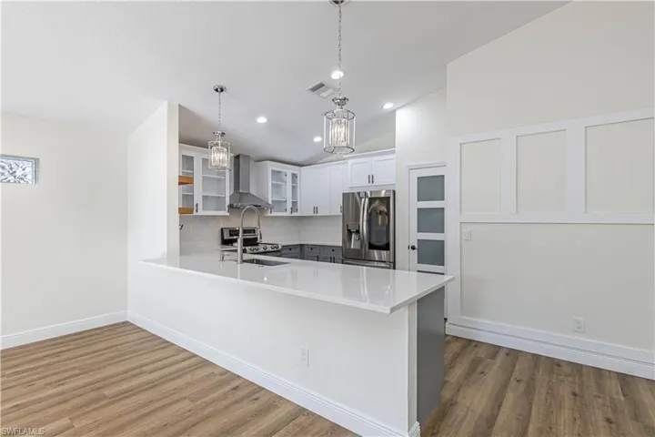 Kitchen & Dining room