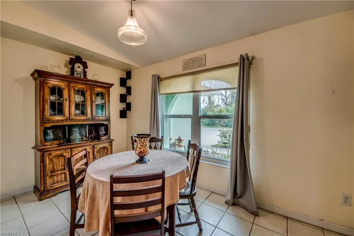 Breakfast Nook
