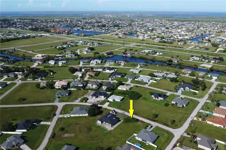 227 Nw 28th Ct, Cape Coral, Florida 33993