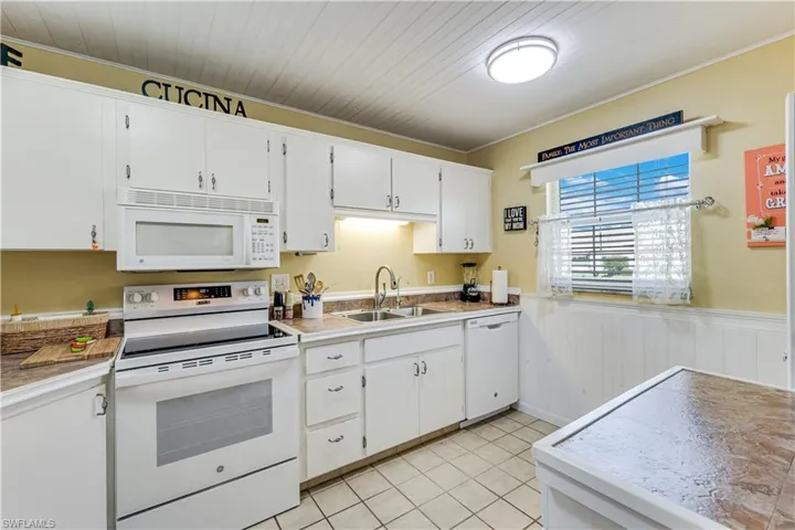 7079 Cedarhurst Dr, Fort Myers, Florida 33919
