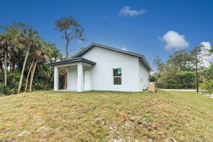 4312  10th SW ST, Lehigh Acres, FL 33976