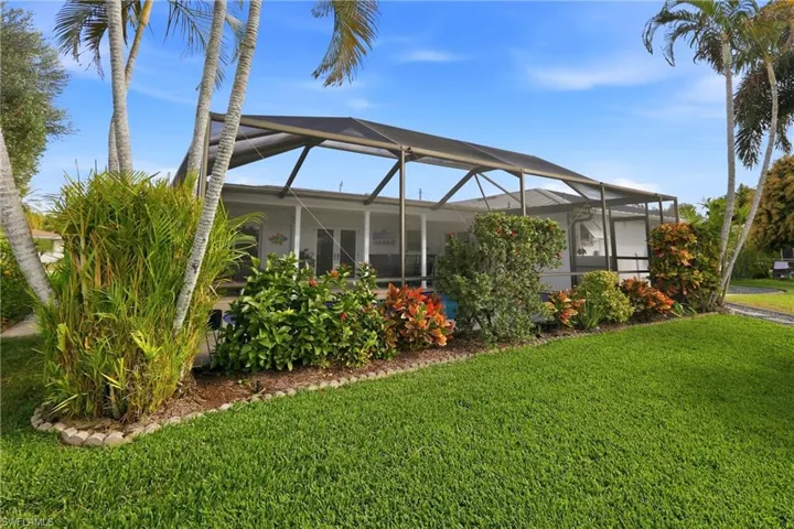 4629 Forest Glen Dr, North Fort Myers, Florida 33903