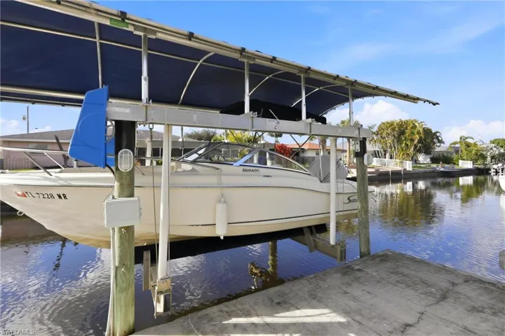 4629 Forest Glen Dr, North Fort Myers, Florida 33903