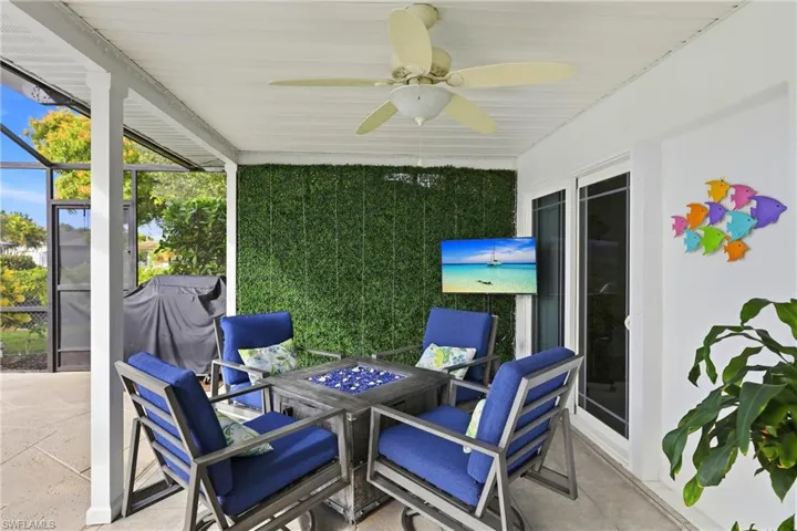 4629 Forest Glen Dr, North Fort Myers, Florida 33903