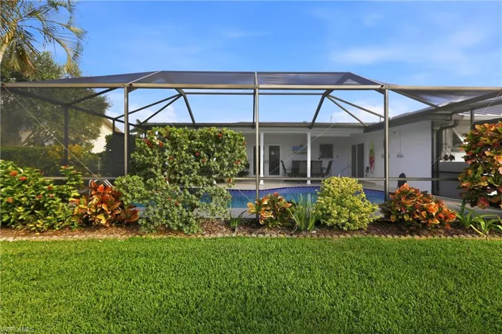4629 Forest Glen Dr, North Fort Myers, Florida 33903