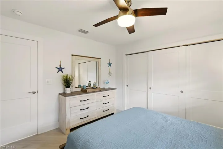 4629 Forest Glen Dr, North Fort Myers, Florida 33903