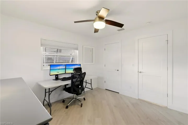 4629 Forest Glen Dr, North Fort Myers, Florida 33903