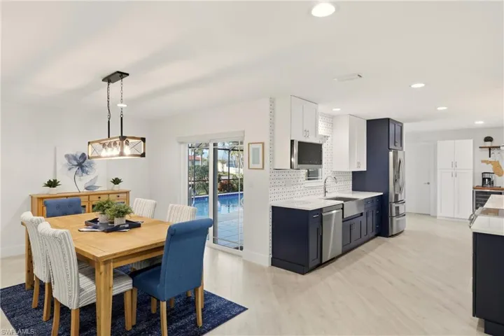 4629 Forest Glen Dr, North Fort Myers, Florida 33903