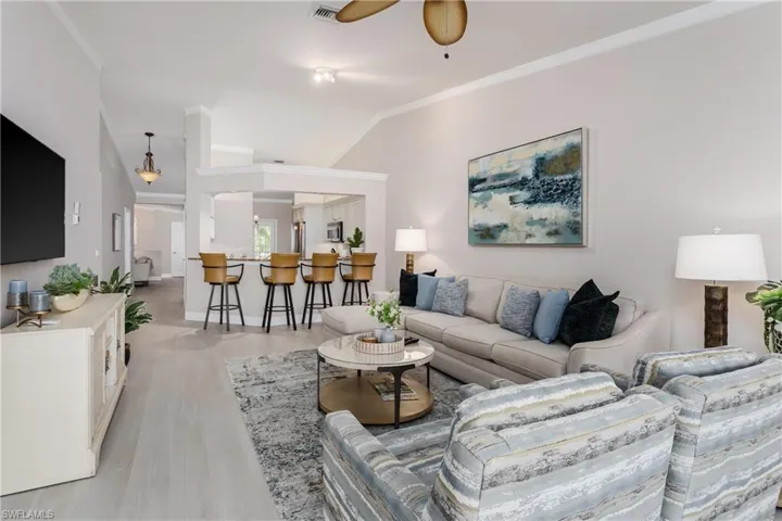 7046 Barrington Cir 202, Naples, Florida 34108
