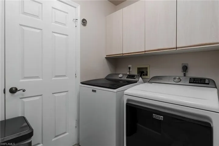 7046 Barrington Cir 202, Naples, Florida 34108