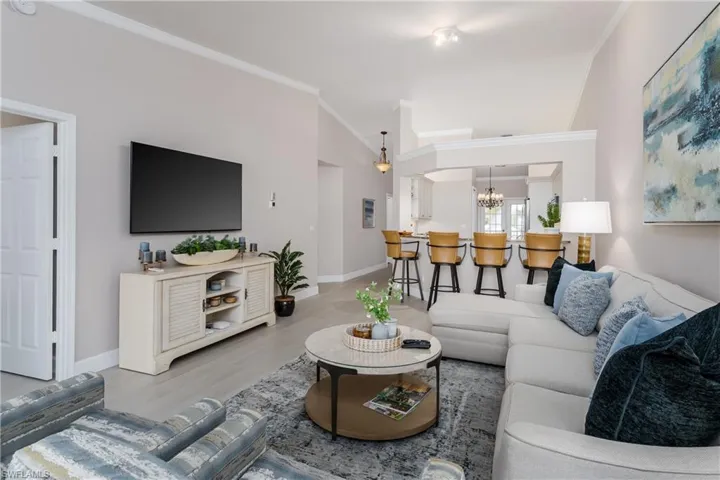 7046 Barrington Cir 202, Naples, Florida 34108