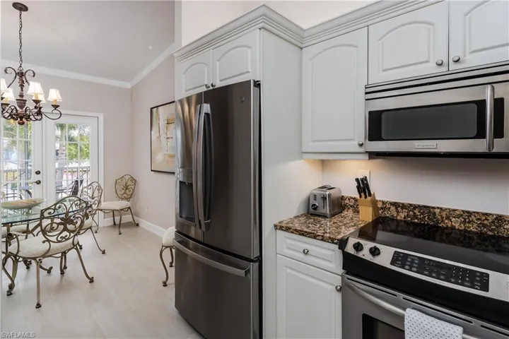 7046 Barrington Cir 202, Naples, Florida 34108