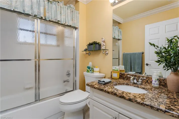 7046 Barrington Cir 202, Naples, Florida 34108
