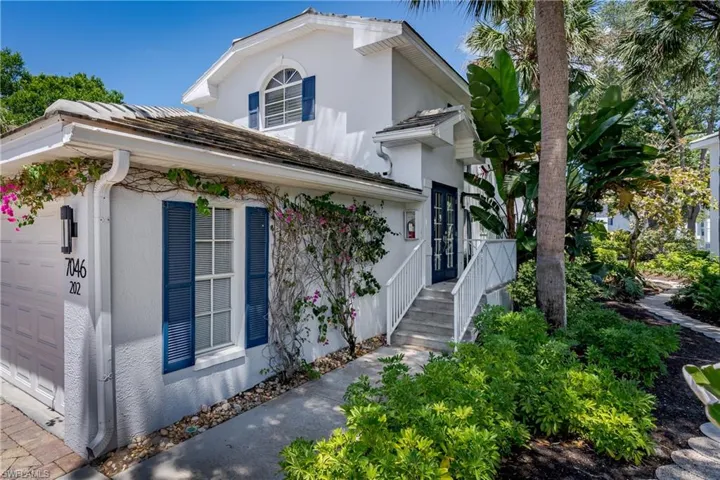 7046 Barrington Cir 202, Naples, Florida 34108