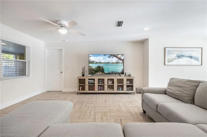 4940  Shady River  LN, Fort Myers, FL 33905