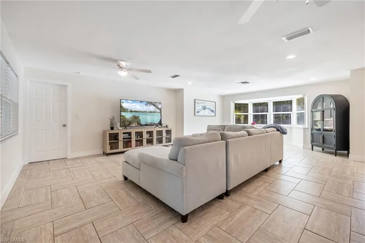 4940  Shady River  LN, Fort Myers, FL 33905
