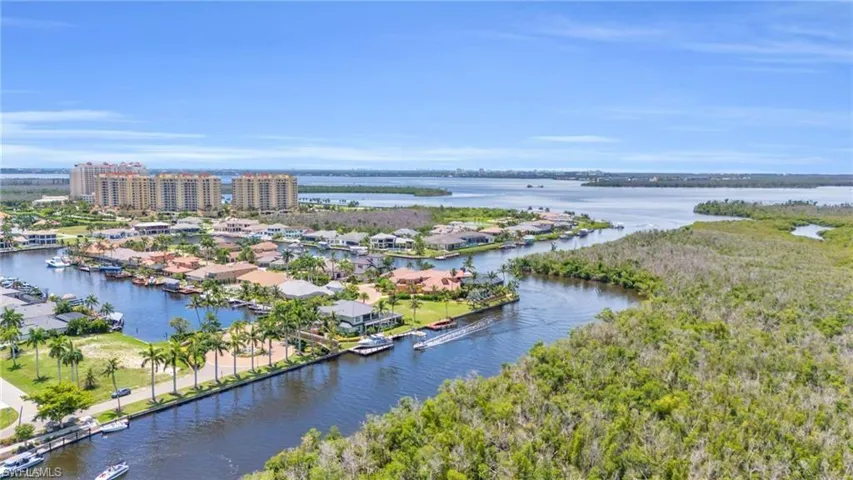 5781 Cape Harbour Dr 1301, Cape Coral, Florida 33914