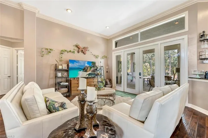 1115  20th NE AVE, Naples, FL 34120