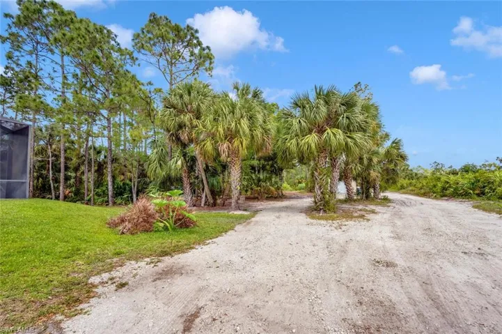 1115  20th NE AVE, Naples, FL 34120