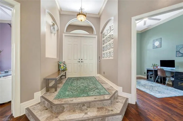 1115  20th NE AVE, Naples, FL 34120