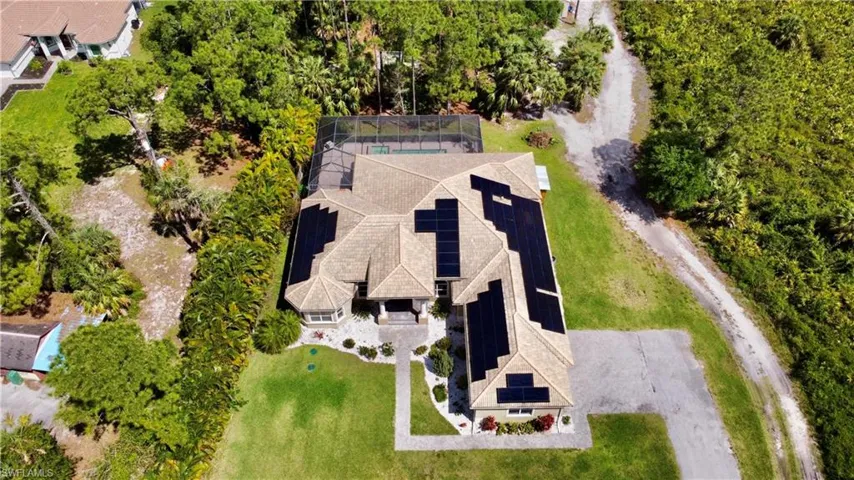 1115  20th NE AVE, Naples, FL 34120