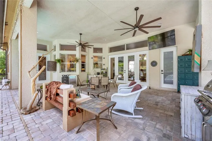 1115  20th NE AVE, Naples, FL 34120