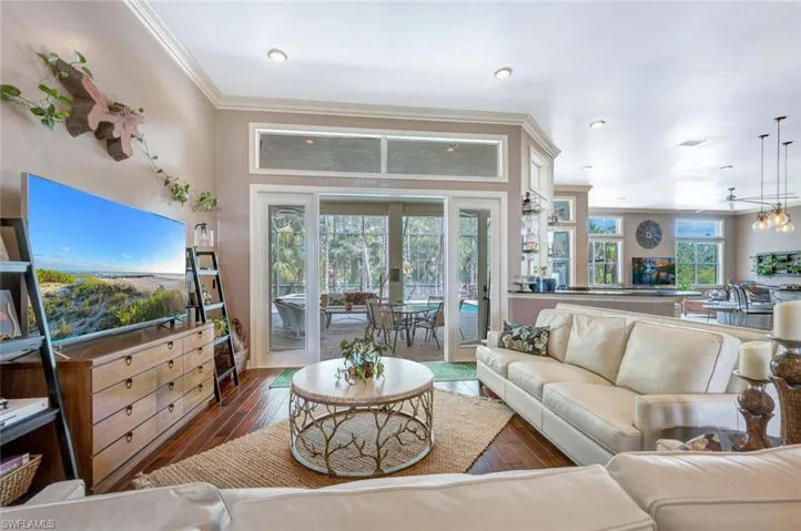 1115  20th NE AVE, Naples, FL 34120