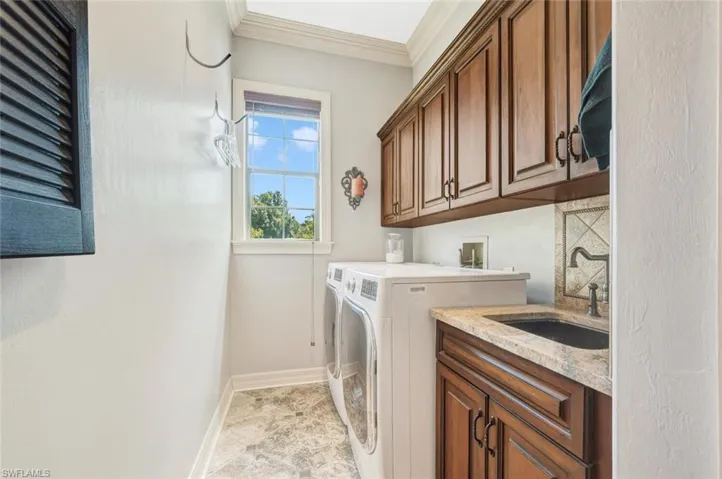 1115  20th NE AVE, Naples, FL 34120