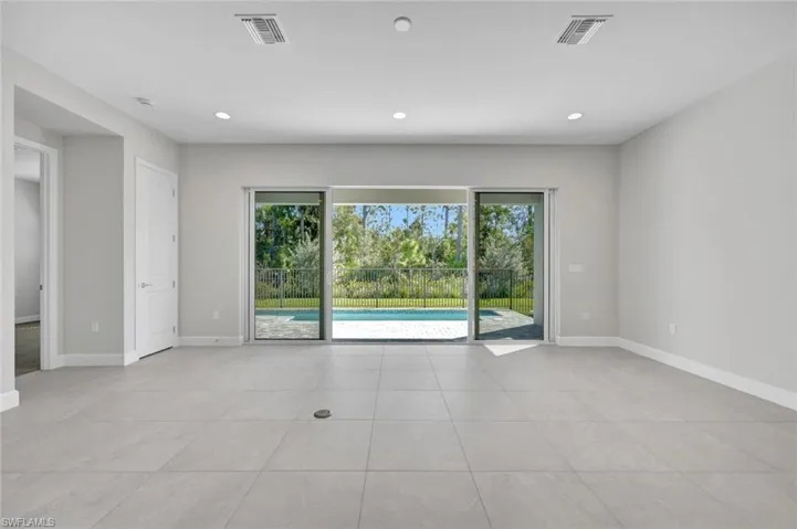 2440  Cambridge  WAY, Naples, FL 34112