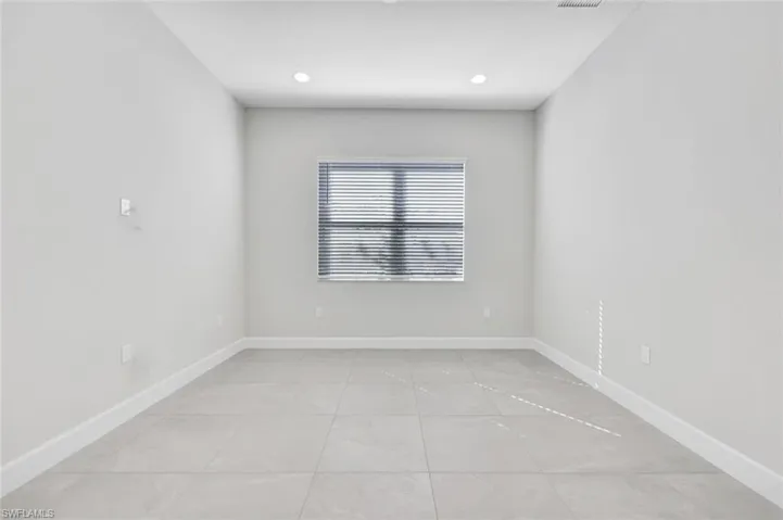 2440  Cambridge  WAY, Naples, FL 34112