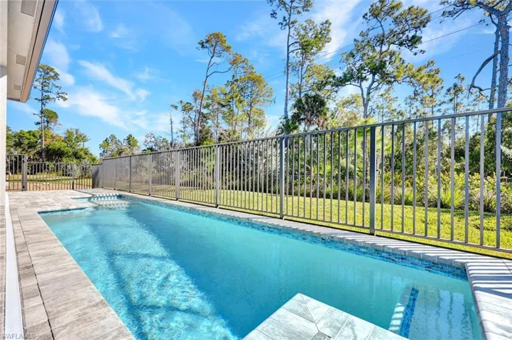 2440  Cambridge  WAY, Naples, FL 34112