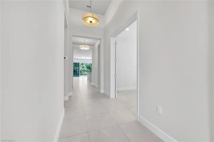 2440  Cambridge  WAY, Naples, FL 34112