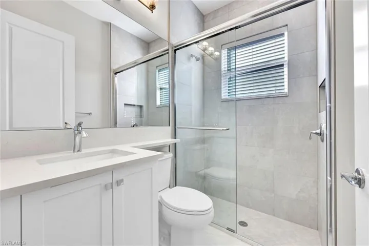2440  Cambridge  WAY, Naples, FL 34112