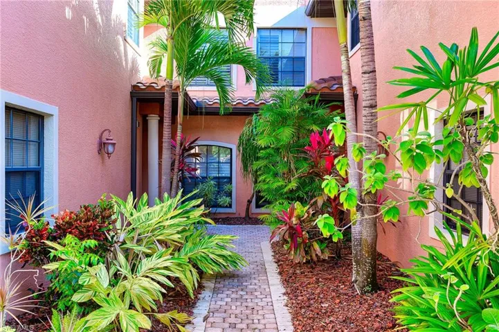 5805  GRANDE RESERVE  WAY, Naples, FL 34110