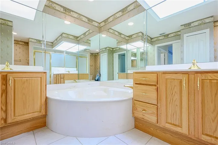 5805  GRANDE RESERVE  WAY, Naples, FL 34110
