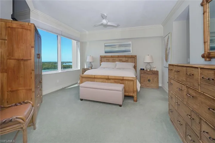 435 Dockside Dr B803, Naples, Florida 34110