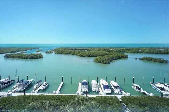 435 Dockside Dr B803, Naples, Florida 34110