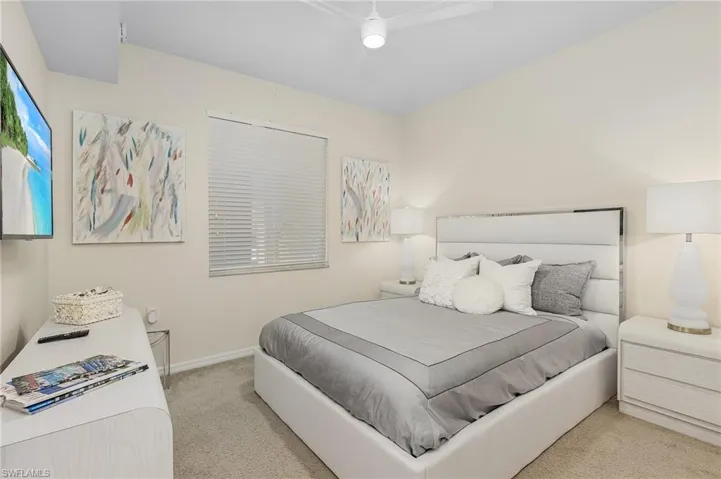 Guest Bedrm with queen size bed.