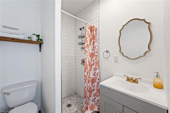 In-law's/Guest Bathroom