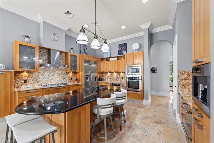 5031 Groveland Ter, Naples, Florida 34119